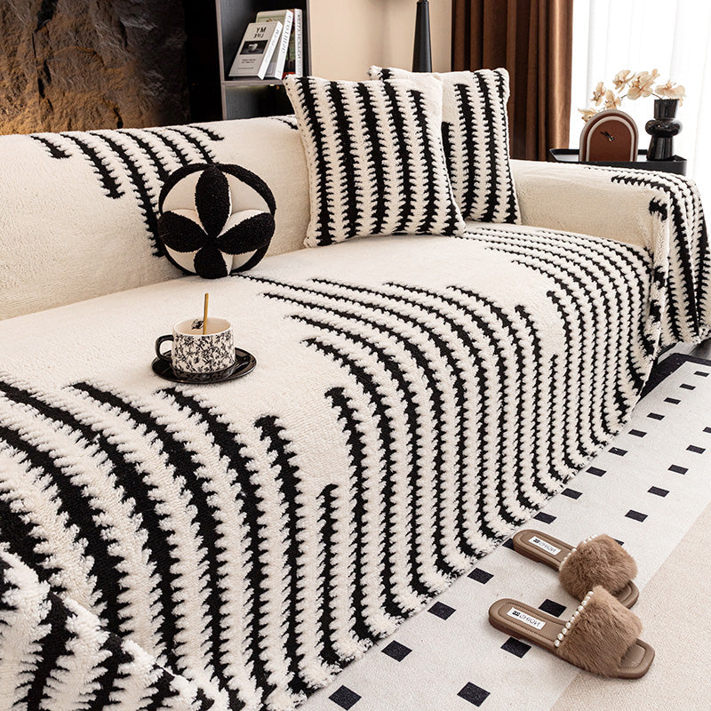 Plush Sofa Cover 2025 – Thick, Non-Slip Sofa Blanket for Cozy Autumn and Winter Days